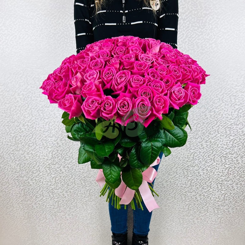 Букет из 101 розовой розы